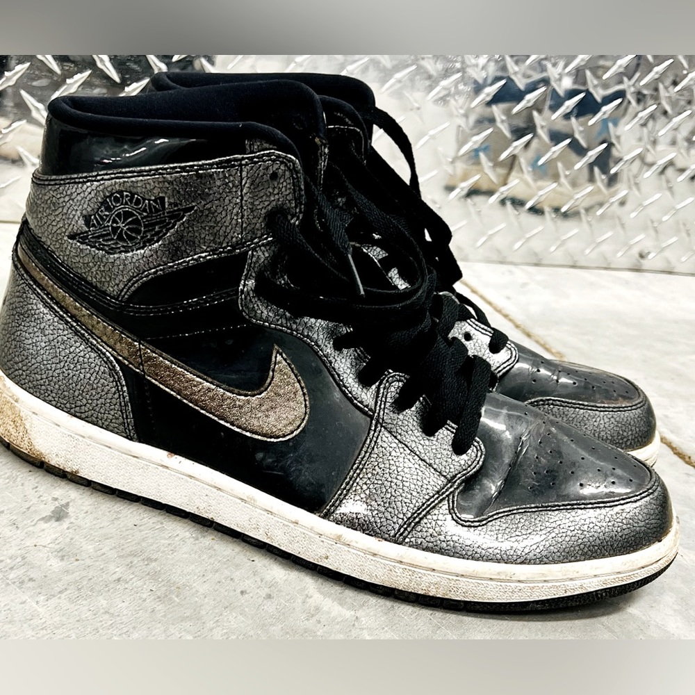 Air Jordan 1 Retro High 'Black Patent'